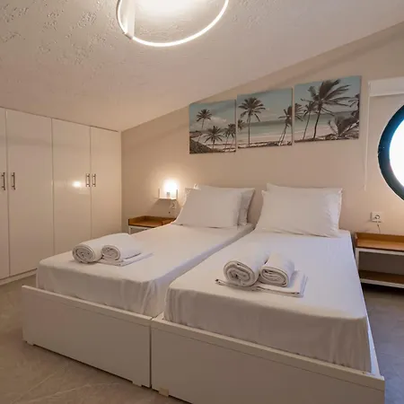Moana Seafront Maisonette By Rentalspro - Halkidiki Holiday home Pefkochori