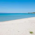 Case de vacanță Moana Seafront Maisonette By Rentalspro - Halkidiki