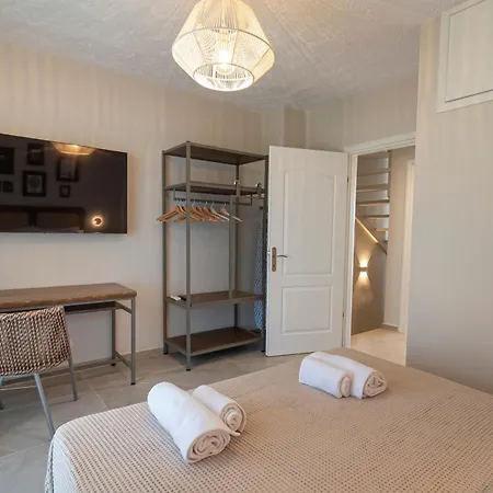 Dom wakacyjny Moana Seafront Maisonette By Rentalspro - Halkidiki